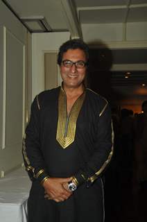 Talat Aziz at Khazana Ghazal Festival