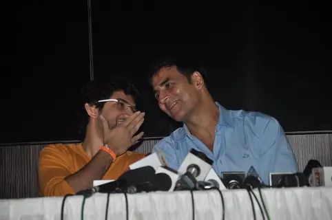 Akshay Kumar and Aditya Thackeray were seen talking in whispers at Women's Self Defence Event