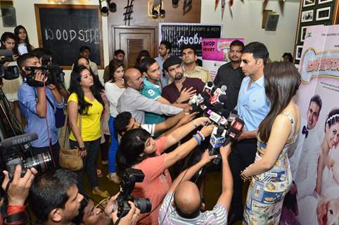 Akshay Kumar and Tammanah were seen addressing the media