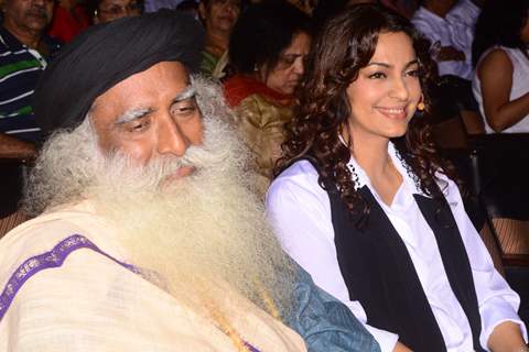 Juhi Chawla with Sadhguru