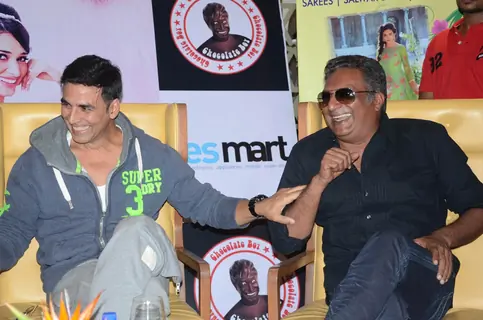 Akshay Kumar and Prakash Raj were seen laughing a the Promotion of Entertainment in South India