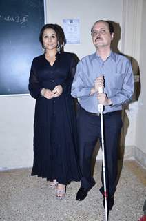 Vidya Balan poses with a Visually Impaired man