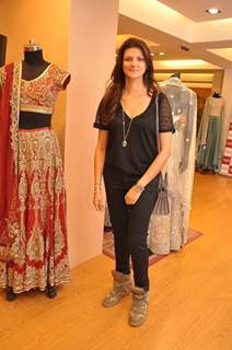 Nandita Mahtani at Varun Bhal's Couture Collection Preview at AZA