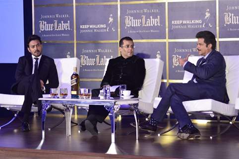 Anil Kapoor was seen interacting with Chetan Bhagat and Irrfan Khan