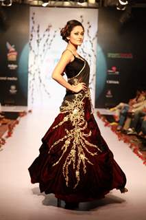 Model showcases the beautiful and elegant designs at the Bangalore Fashion Week Day 1