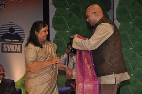 Rohini Hattangadi felicitated at Yuvak Biradri's 40th Anniversary