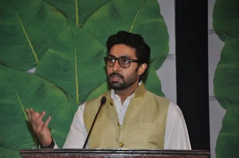Abhishek Bachchan addresses the media at Yuvak Biradri's 40th Anniversary