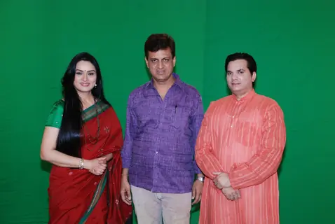 Padmini Kolhapure and Lalit Sen with Film Maker Rajeev Walia