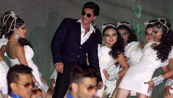 Shah Rukh Khan performs at a Police Event in Kolkota