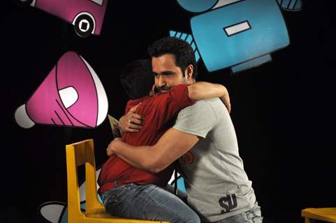 Emraan Hashmi gives a hug to Sadhil Kapoor on Captain Tiao