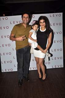 Kiran Janjani with wife Ritu and daughter at Melissa Pais Birthday Bash