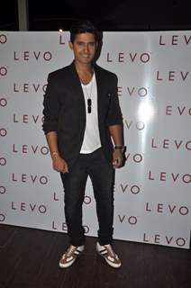 Ravi Dubey poses for the media at Melissa Pais Birthday Bash