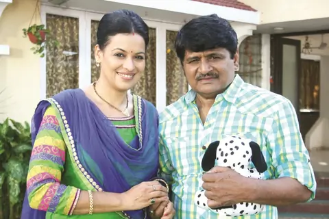 Meinu Ek Ladki Chaahiye