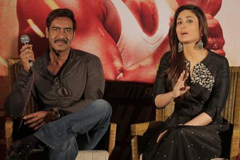 Ajay and Kareena address the media at the Promotions of Singham Returns