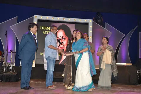 Nana Patekar felicitated at the AIM Mumbai International Short Film Festival - 2014