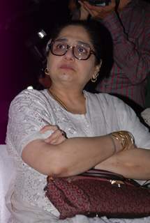 Shagufta Ali was seen teary eyes at the Prayer Meet