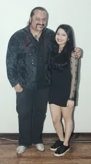 Leslie Lewis poses with Divya Lewis  at the IIMUN Event