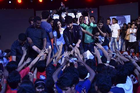 Shahid Kapoor and Shraddha Kapoor interacts with their fans at the Promotion of Haider