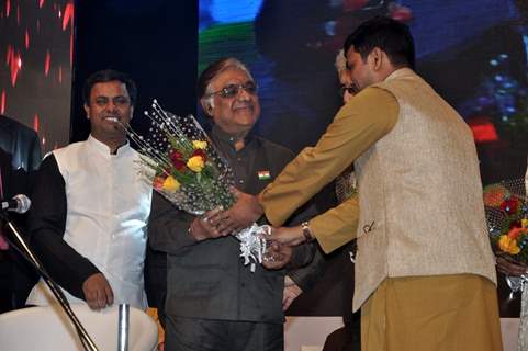 Anjan Srivastava felicitated at the Poetry Festival Organised by Ahtesab Foundation