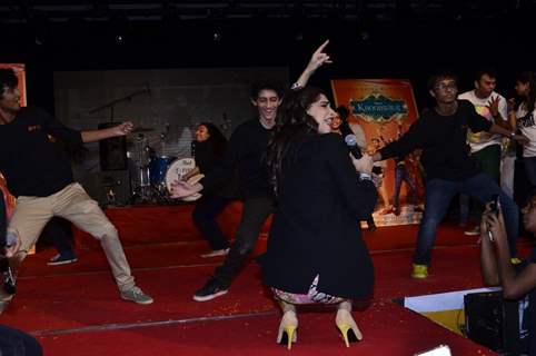 Sonam Kapoor cheers for the dancers at the Promotions of Khoobsurat at Mithibai College