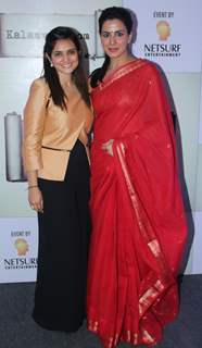 Kirti Kulhari with Soniya Gandhi at the Launch of 'kalamwali.com'