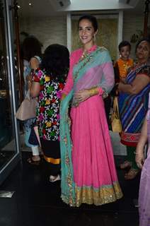 Tara Sharma poses for the media at The Dressing Room