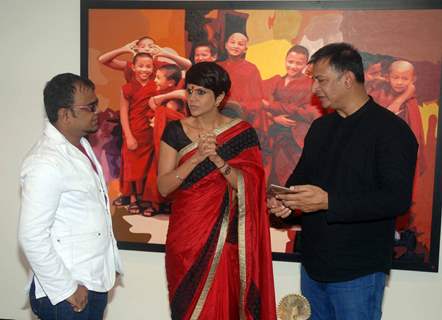 Inauguration of the Painting Exibhition by Umakant Tawade at Hirji Gallery