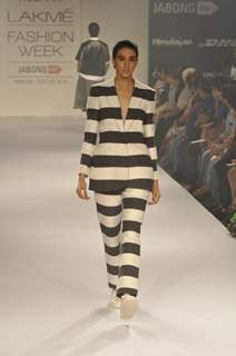 Alicia Raut walks the ramp for Huemn at the Lakme Fashion Week Winter/ Festive 2014 Day 5