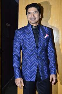 Shaan poses for the media at his Live Concert