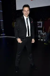 Roshan Abbas poses for the media at Shaan's Live Concert