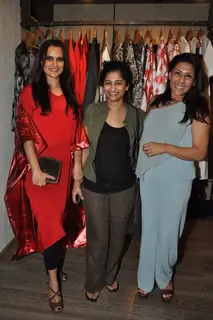 Sona Mohapatra and Gauri Shinde at Kallol Dutta's Collection Preview