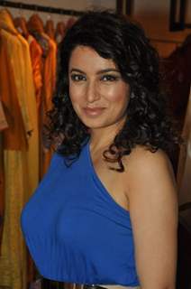 Tisca Chopra at Kallol Dutta's Collection Preview