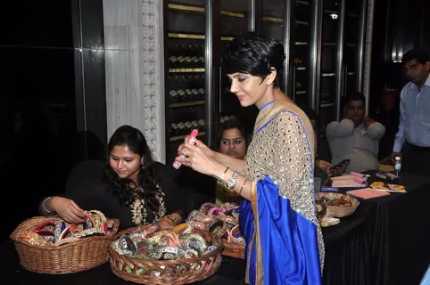Mandira Bedi checks out designs at Araish Charity Exhibition