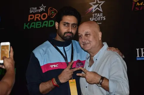 Abhishek Bachchan and Anupam Kher pose at the Pro Kabbadi League Semi Finals