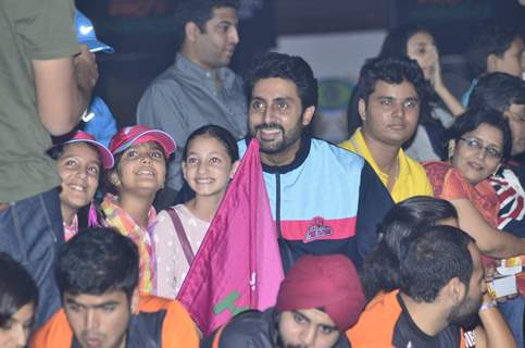 Abhishek Bachchan poses with fans at the Pro Kabbadi League Semi Finals