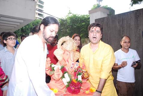 Goldie Behl holding the Ganesha idol for the Visarjan