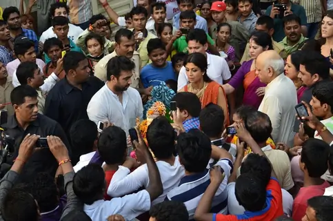 Shilpa Shetty and Raj Kundra at the Visarjan of Lord Ganesha