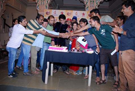 Team cuts the Cake at the Celebration of the Completion of 3 Years of Diya Aur Baati Hum