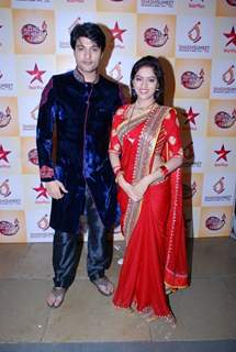 Anas Rashid and Deepika Singh pose for the camera