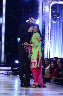 Fawad Khan hugs fan at the Promotions of Khoobsurat on Jhalak Dikhhlaa Jaa Season 7