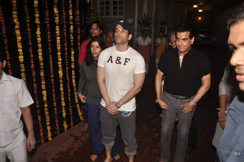 Ekta Kapoor, Tusshar Kapoor and Jeetendra at the Ganpati Visarjan