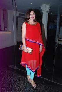 Alka Yagnik poses for the media at the Sun Down Party of Sony Pal's Simply Baatein