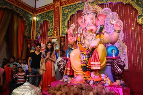 Shastri Sisters and Udann cast at Andhericha Raja Pandal