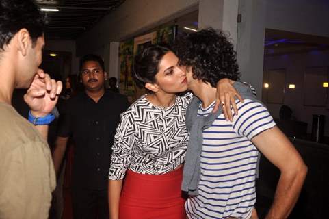 Deepika Padukone snapped hugging Imtiaz Ali at the Screening of Finding Fanny