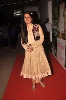 Tabu poses for the media at the Screening of Finding Fanny