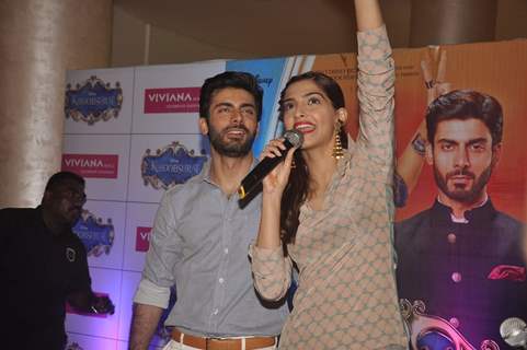 Sonam Kapoor waves out to her fans at the Promotions of Khoobsurat at Viviana Mall, Thane