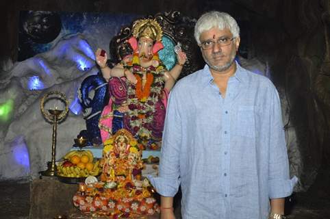 Vikram Bhatt Seeks Blessings from Lord Ganesha