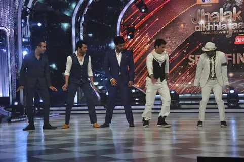 Everybody match their moves with Ashish on Jhalak Dikhla Jaa Season 7