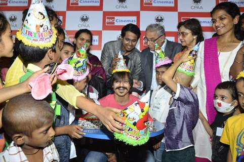 Vivek Oberoi Celebrates his Birthday with Cancer Patients