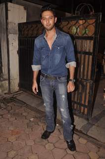 Vatsal Sheth poses for the media at Rajkumar Kohli's Birthday Bash